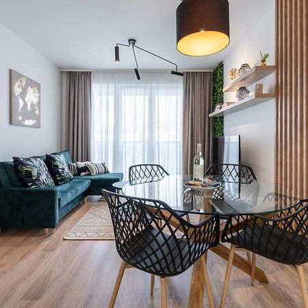Westside River Apartment Будапеща Екстериор снимка