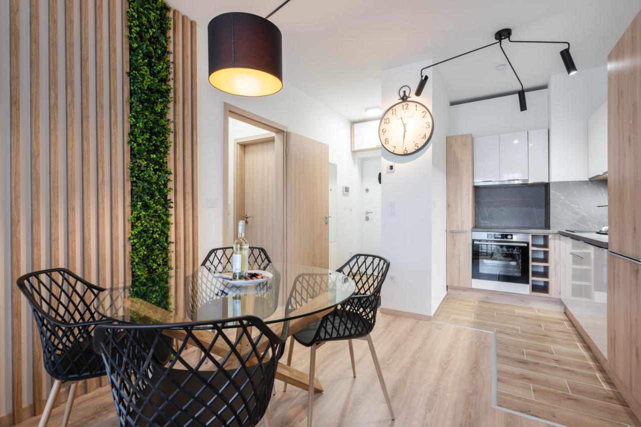 Westside River Apartment Будапеща Екстериор снимка