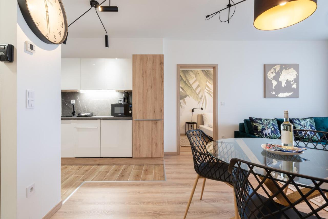 Westside River Apartment Будапеща Екстериор снимка
