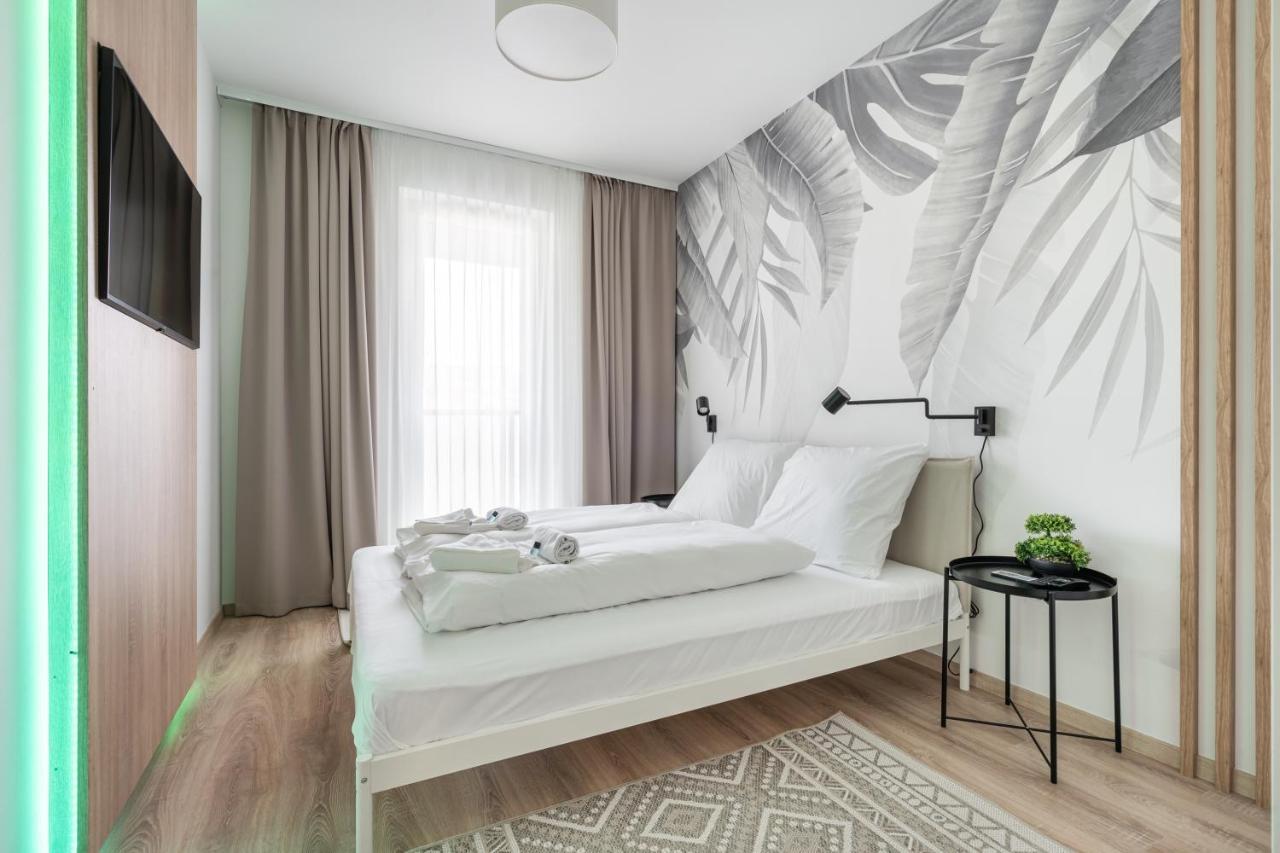 Westside River Apartment Будапеща Екстериор снимка