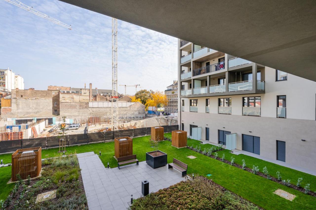 Westside River Apartment Будапеща Екстериор снимка