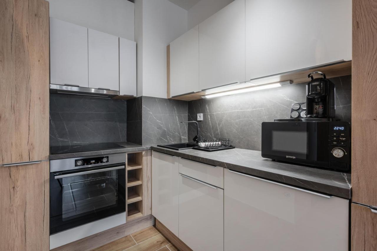 Westside River Apartment Будапеща Екстериор снимка