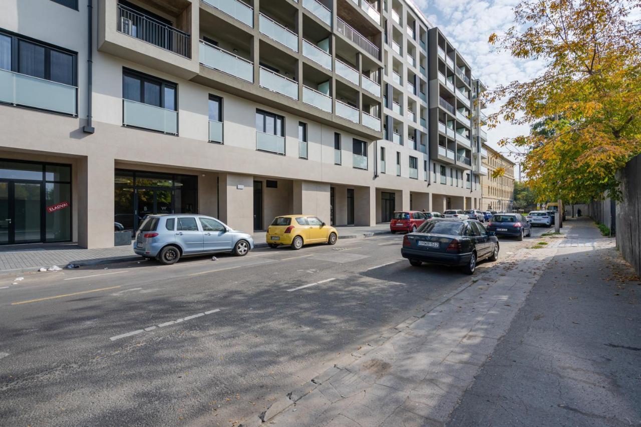 Westside River Apartment Будапеща Екстериор снимка